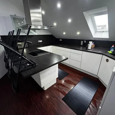 Apartmán Monteurwohnung Monteurzimmer 13 Personen Kleinkötz