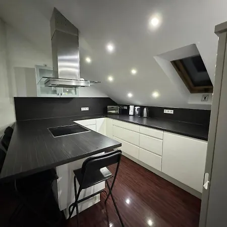 Apartmán Monteurwohnung Monteurzimmer 13 Personen *