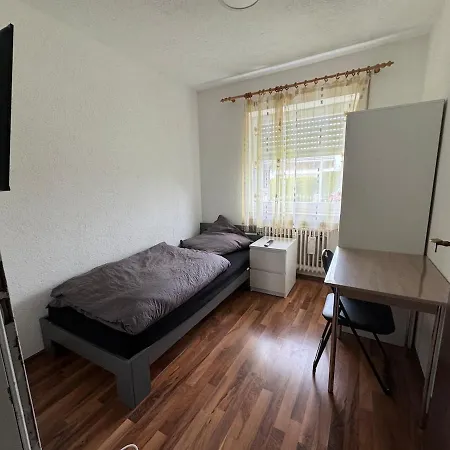 Monteurwohnung Monteurzimmer 13 Personen *