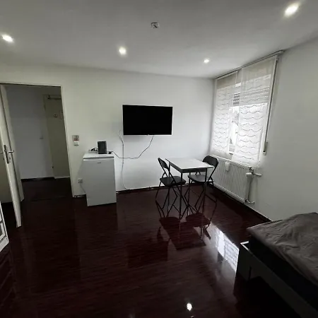Monteurwohnung Monteurzimmer 13 Personen * Kleinkötz