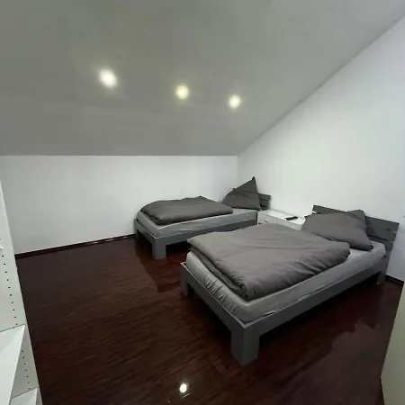 Apartment Monteurwohnung Monteurzimmer 13 Personen Kleinkotz